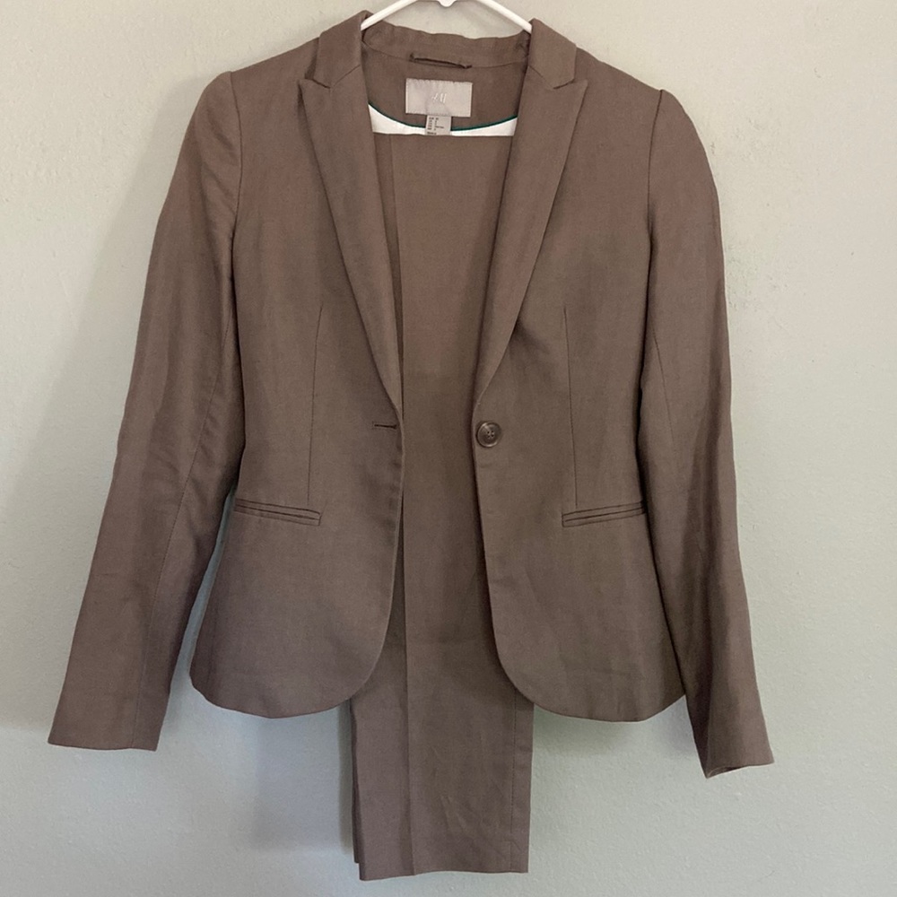 Women’s H&M Suit